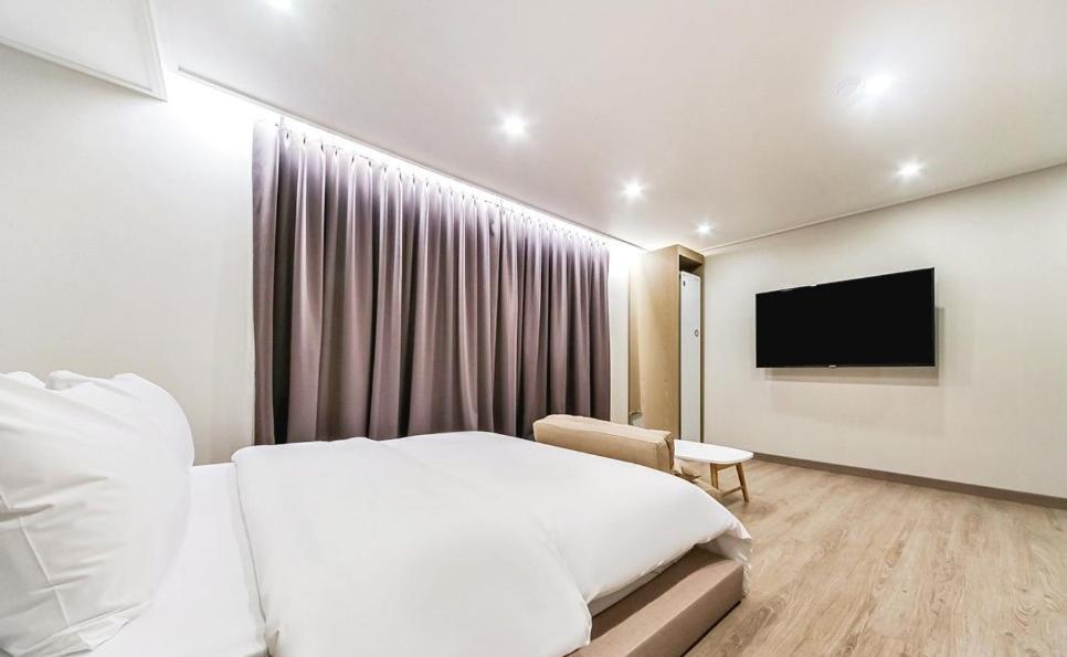 Centro Hotel Chilgok Luaran gambar