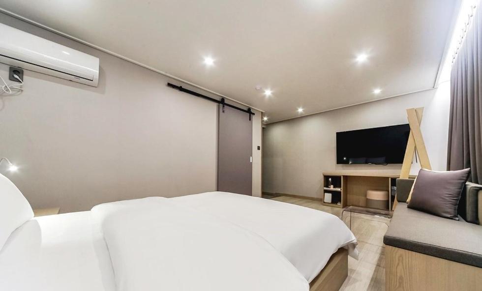 Centro Hotel Chilgok Luaran gambar